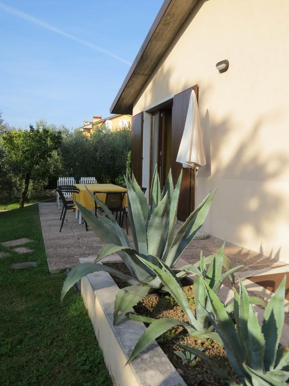 Residence Liana Albisano Torri Del Benaco Exteriör bild