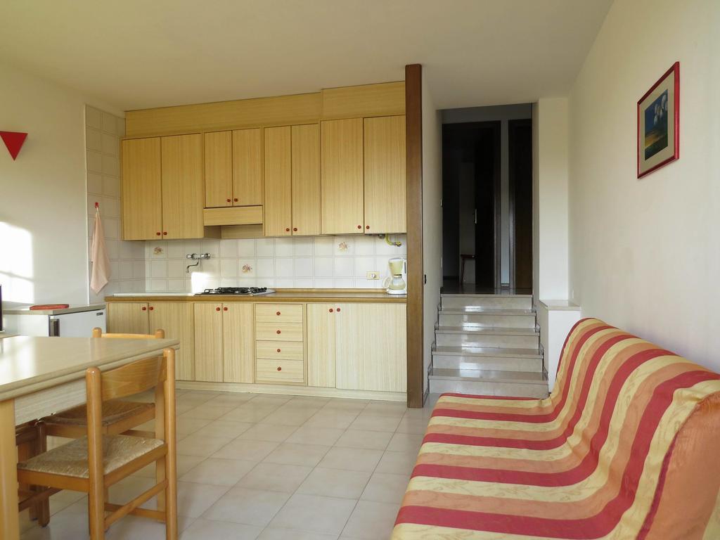 Residence Liana Albisano Torri Del Benaco Exteriör bild