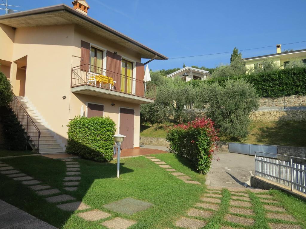 Residence Liana Albisano Torri Del Benaco Exteriör bild